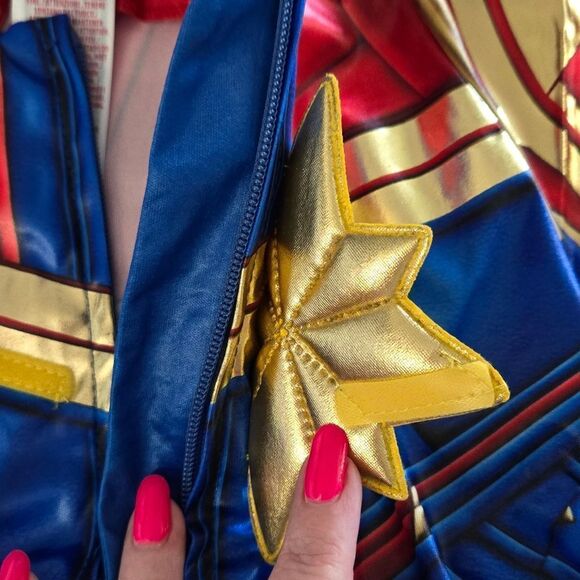 Disney Captain Marvel Costume Tweens NWT Girls Superhero Fancy Deluxe Halloween - Picture 7 of 16